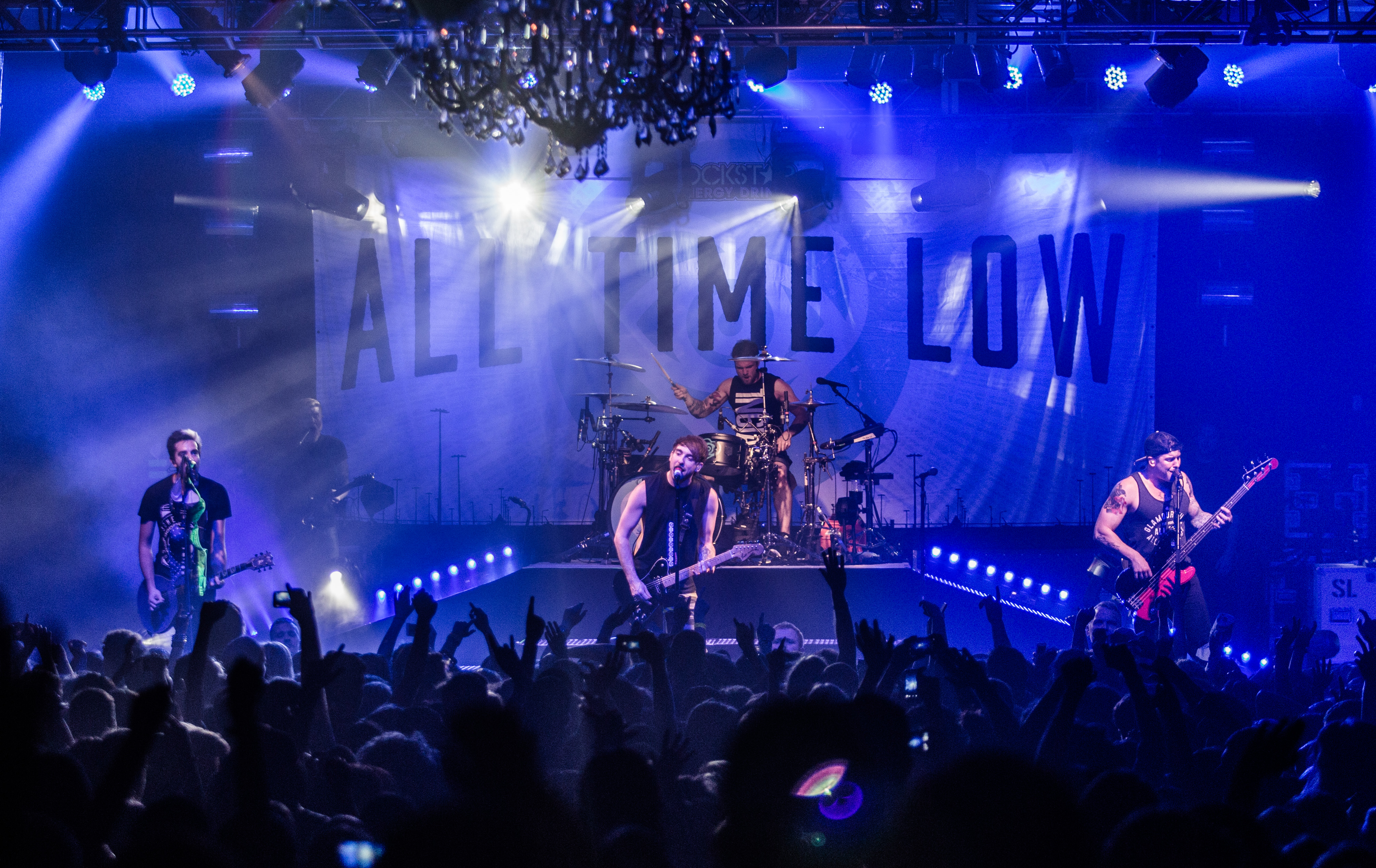 Review All Time Low, State Champs, Tonight Alive and Issues CLTure