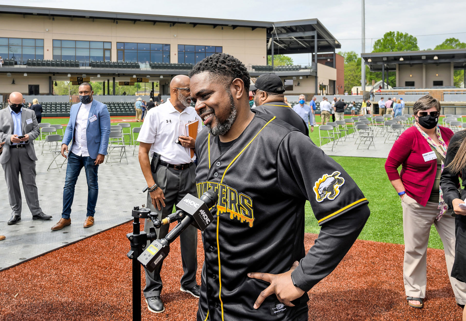 how-brandon-bellamy-owner-of-the-gastonia-honey-hunters-plans-to