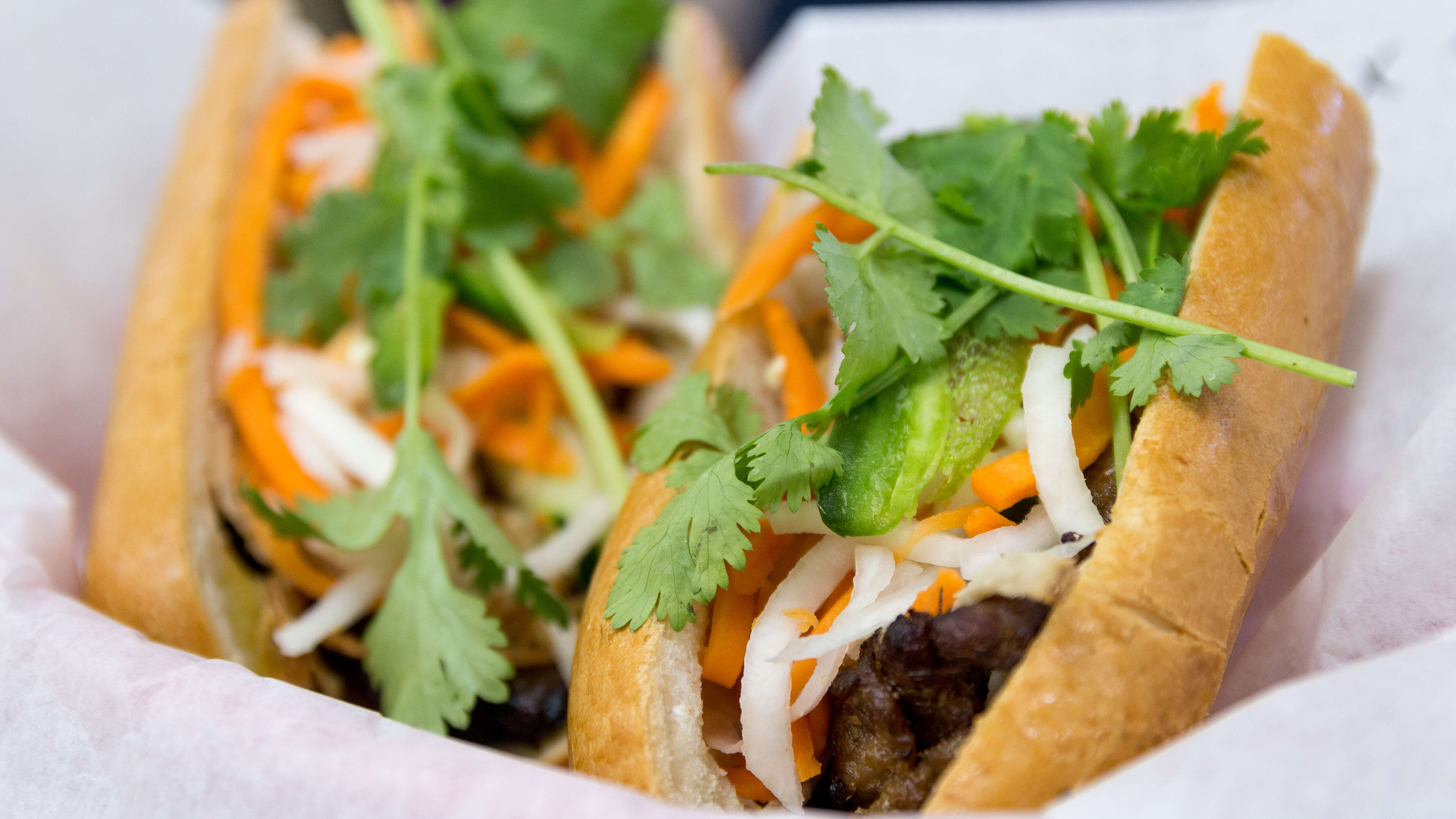 Le's Banh Mi - Banh, Grilled Pork