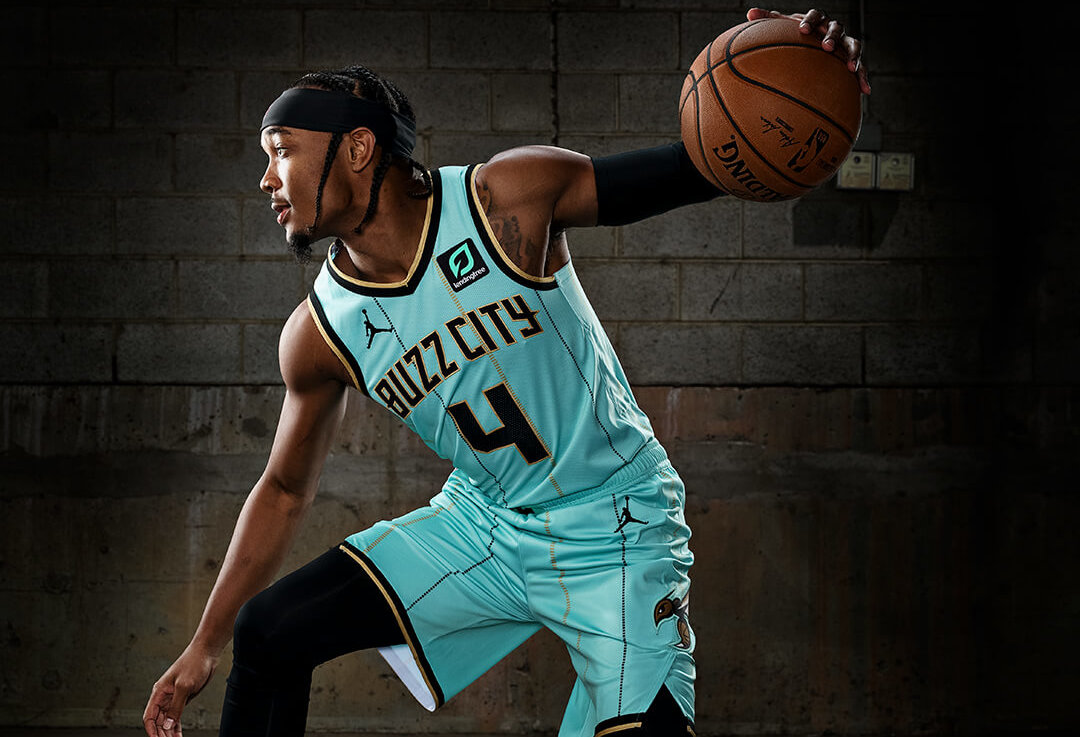 Charlotte Hornets unveil new jerseys and court design