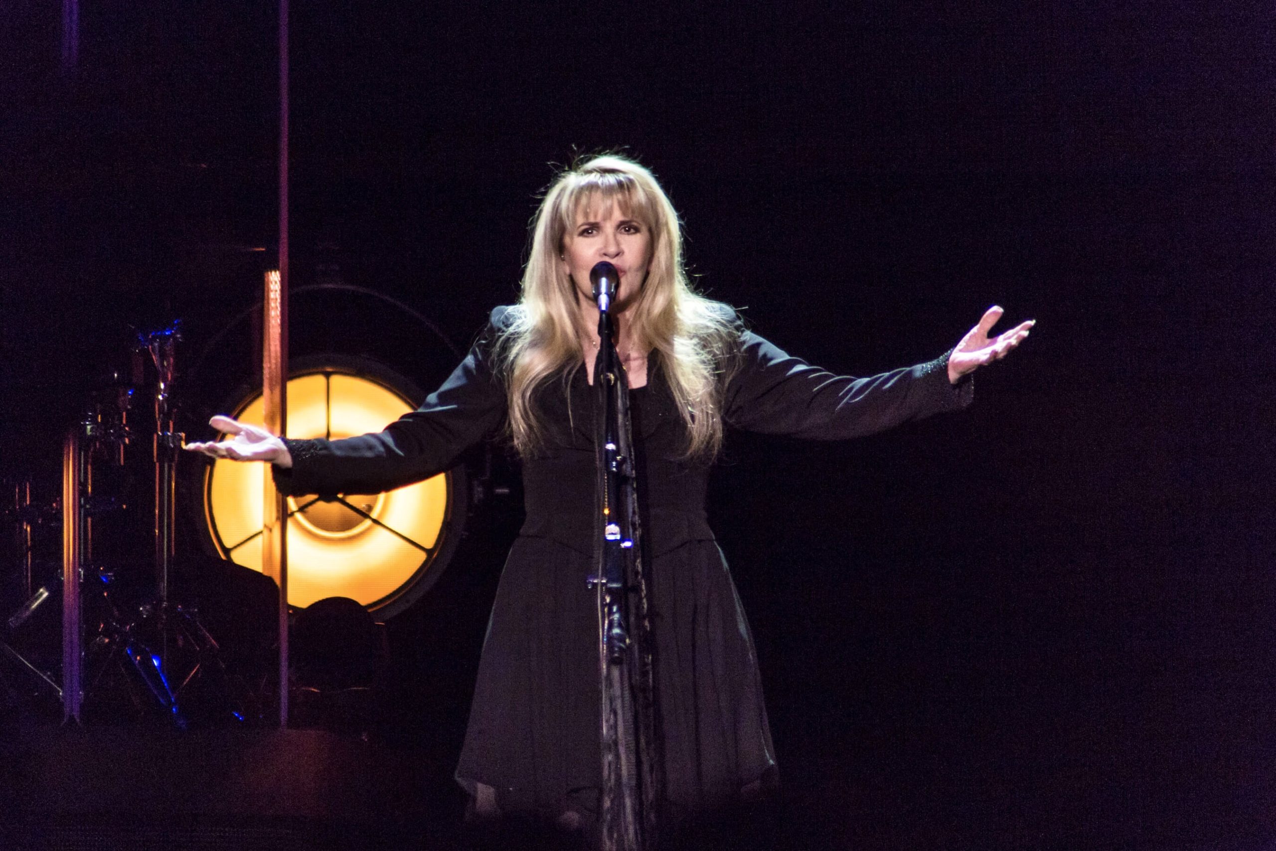 Stevie Nicks announces new 2022 U.S. tour dates coming to Charlotte in